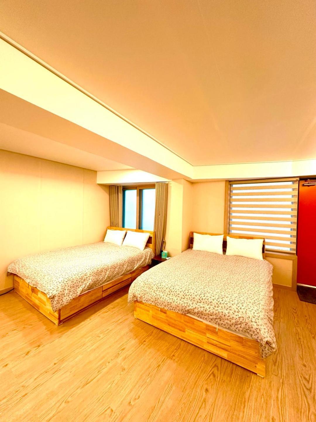 R Guesthouse Jongmyo โซล ภายนอก รูปภาพ